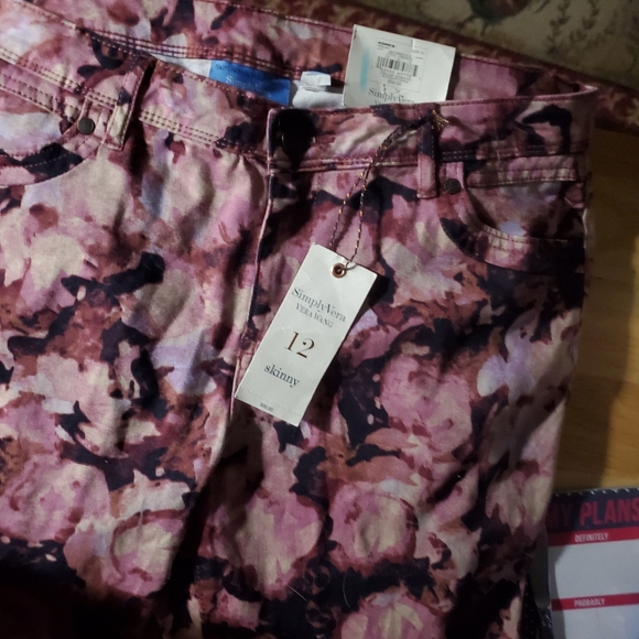 🌸 Simply Vera Vera Wang Skinny Jeans 🌸 - Picture 3 of 6